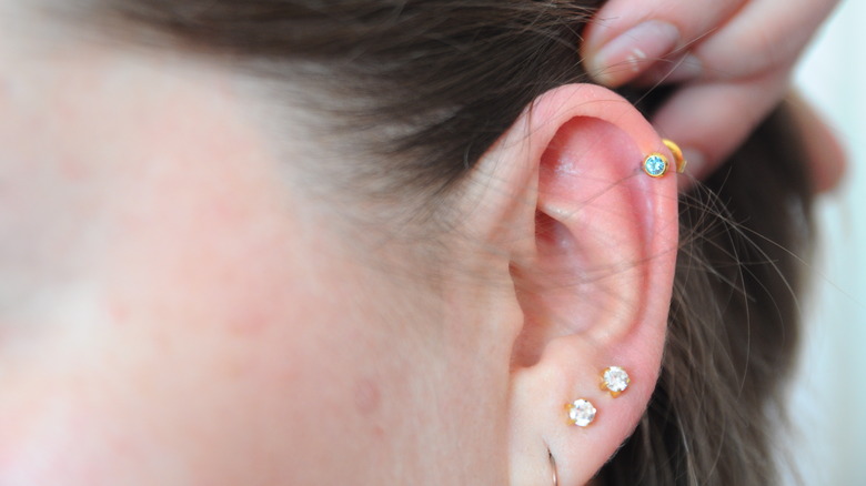 what-to-do-if-your-ear-piercing-becomes-infected