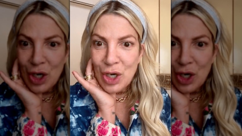 Tori Spelling speaking with no makeup