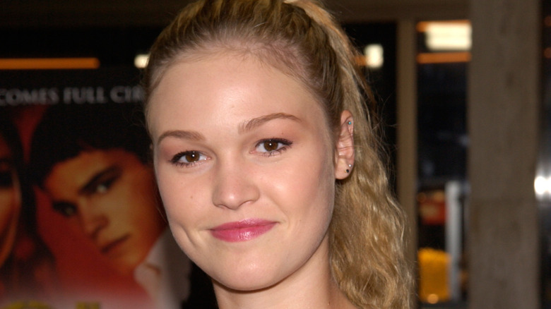 Julia Stiles smiling