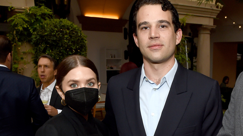 Ashley Olsen and Louis Eisner posing 