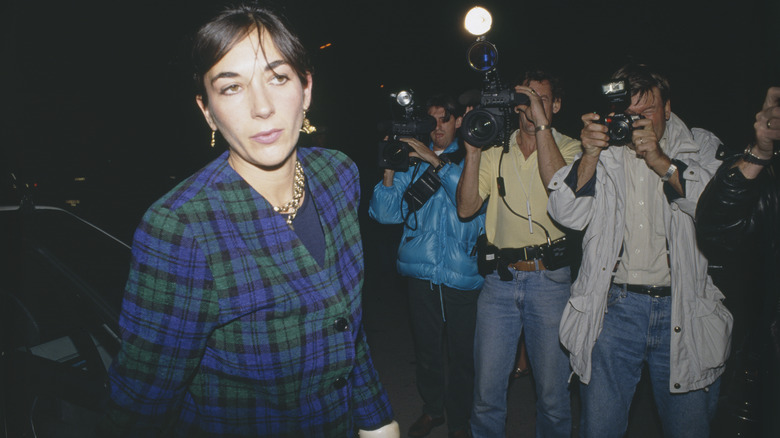 Ghislaine Maxwell getting mobbed by photographers