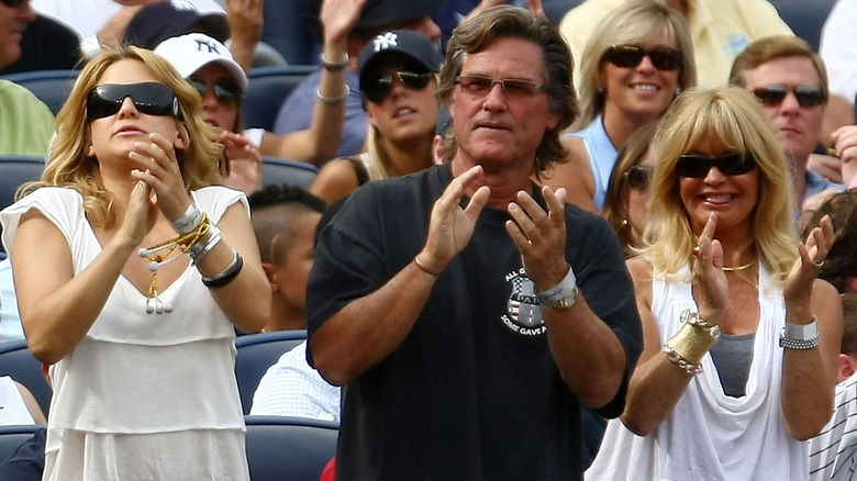 kate hudson with parents