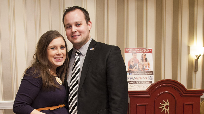 Anna and Josh Duggar smiling 