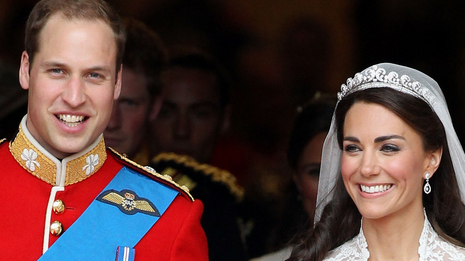 All the Details on Kate Middleton and Prince William's Wedding Cake