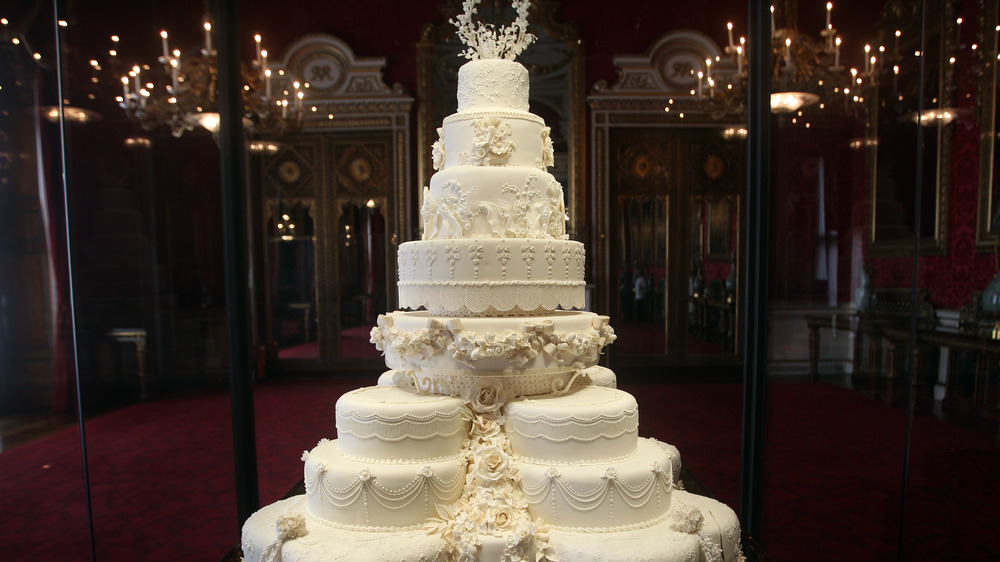 Prince William and Kate Middleton's wedding cake