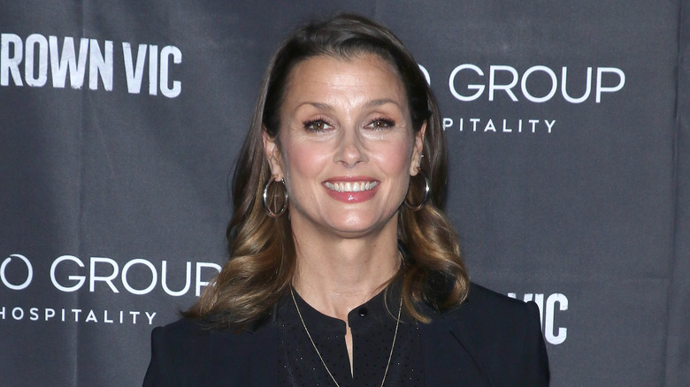 Bridget Moynahan smiling