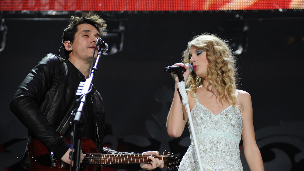 John Mayer and Taylor Swift performing together