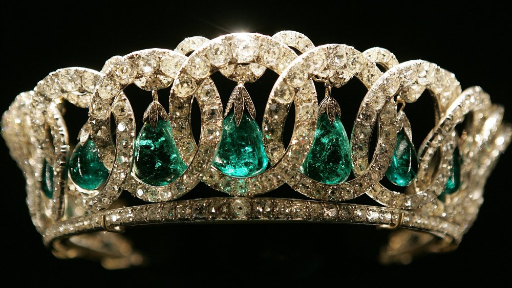 the Vladmir tiara, a piece of the royal family's jewelry