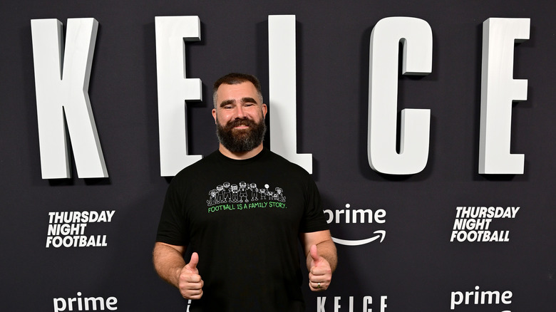 Jason Kelce giving thumbs up