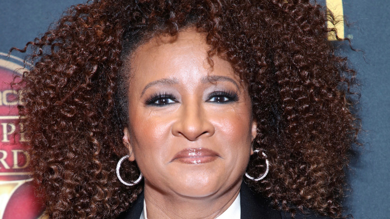 Wanda Sykes posing