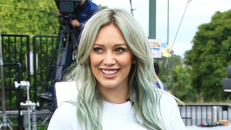 hilary duff smiling