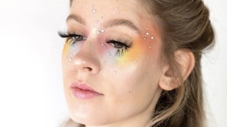 woman with prism eyes makeup trend