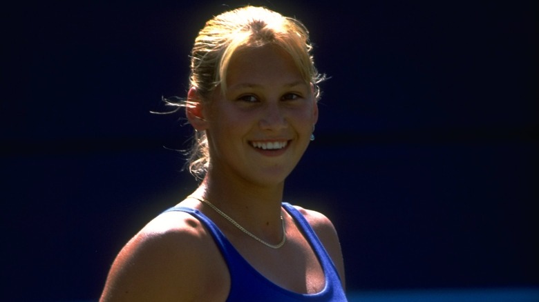 Anna Kournikova on the court