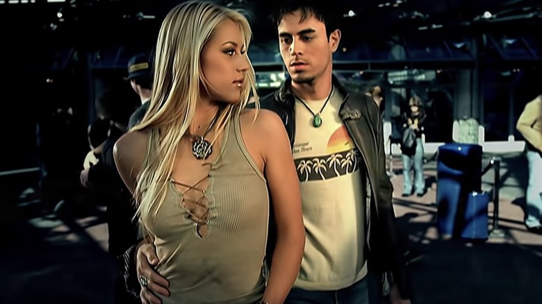 Anna Kournikova in Escape video