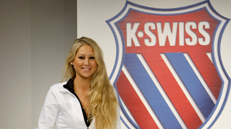 Anna Kournikova posing by K-Swiss