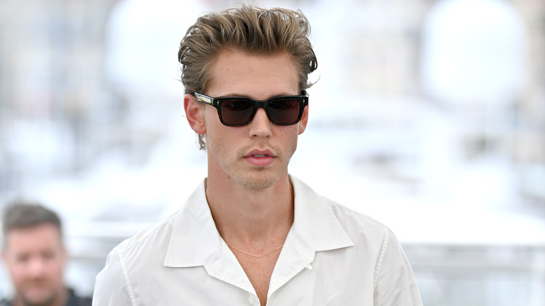 Austin Butler wearing glasses