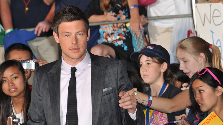 Cory Monteith with female fans 