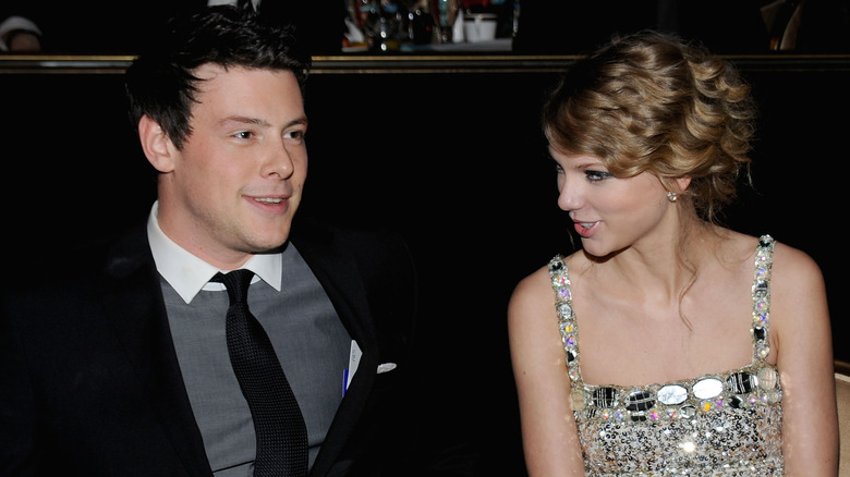 Cory Monteith and Taylor Swift talking 