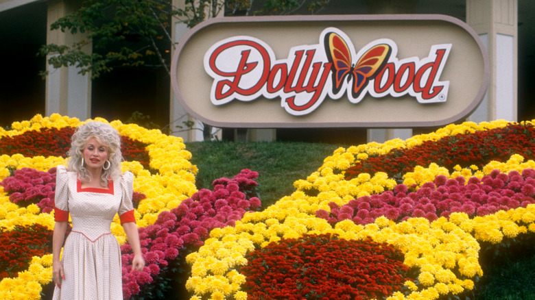 Dolly Parton outside Dollywood