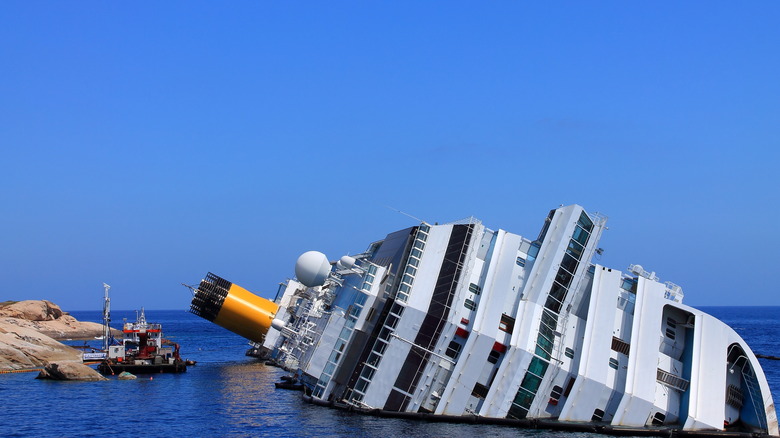 Image of the sunken ship, the Costa Concordia