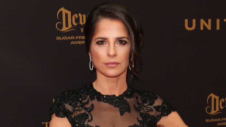 Kelly Monaco on red carpet