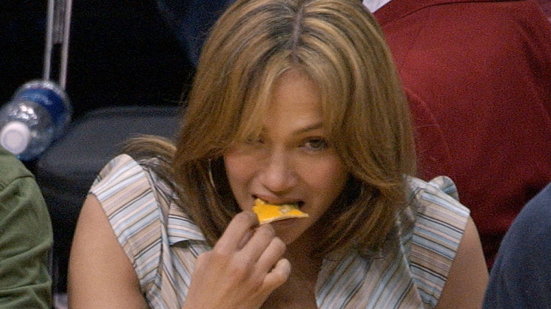 Jennifer Lopez eating