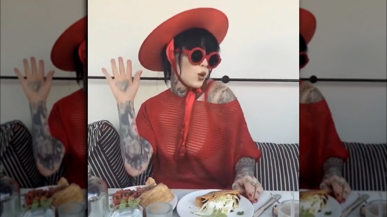 Kat Von D eating