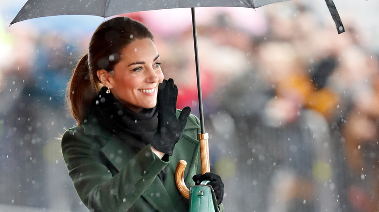 Kate Middleton in gloves