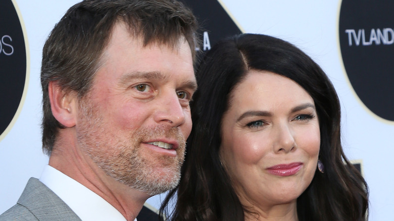 Peter Krause and Lauren Graham