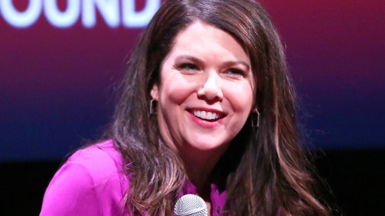 Lauren Graham being interviewed onstage