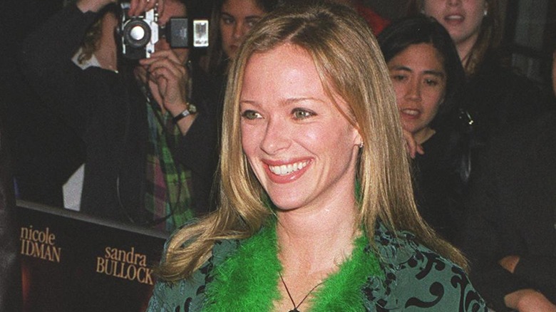 Lauren Holly in 1998