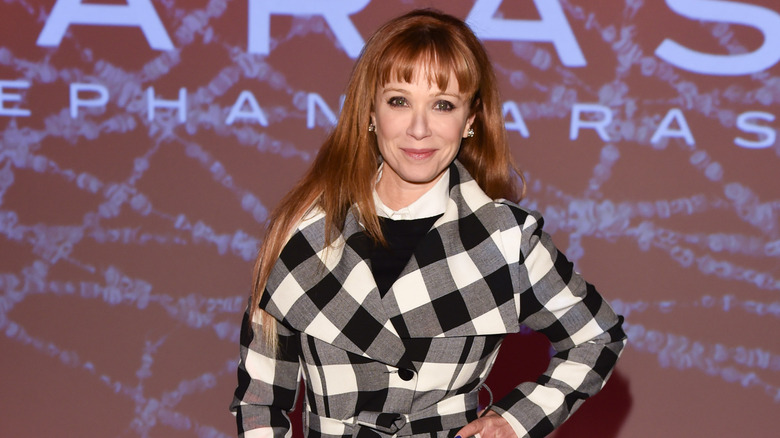 Lauren Holly in plaid