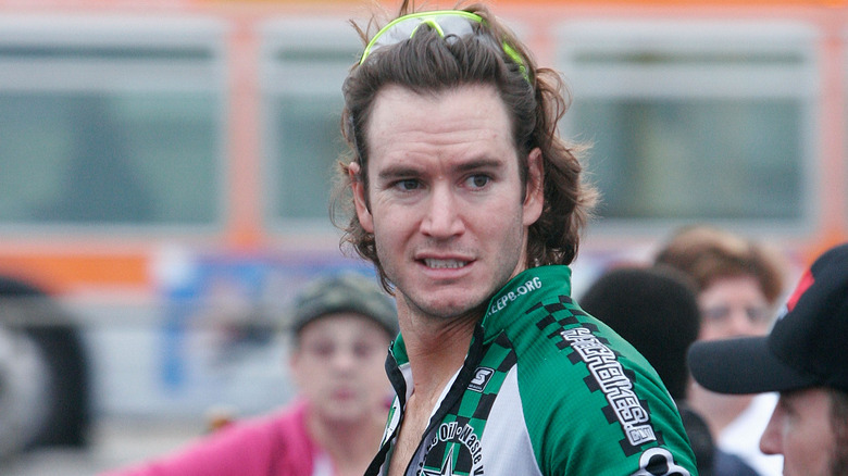 Mark-Paul Gosselaar in a triathlon 