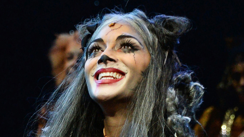 Nicole Scherzinger performing in "Cats"