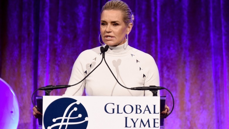 Yolanda Hadid giving a speech