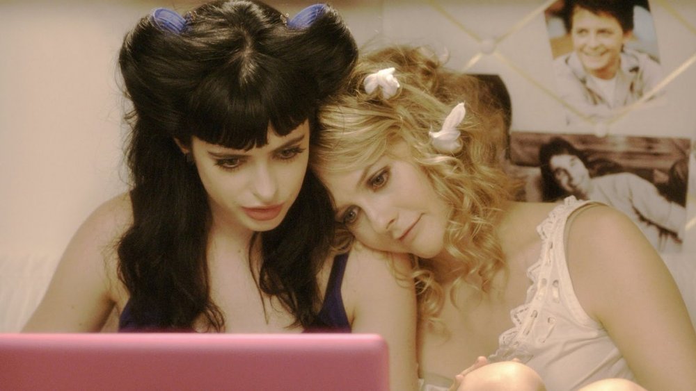 Krysten Ritter and Alicia Silverstone in Vamps