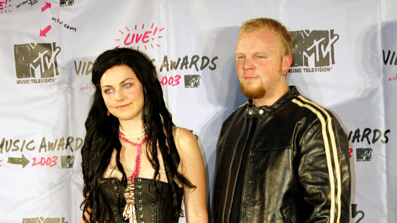 Amy Lee and Ben Moody at 2003 MTV VMAs