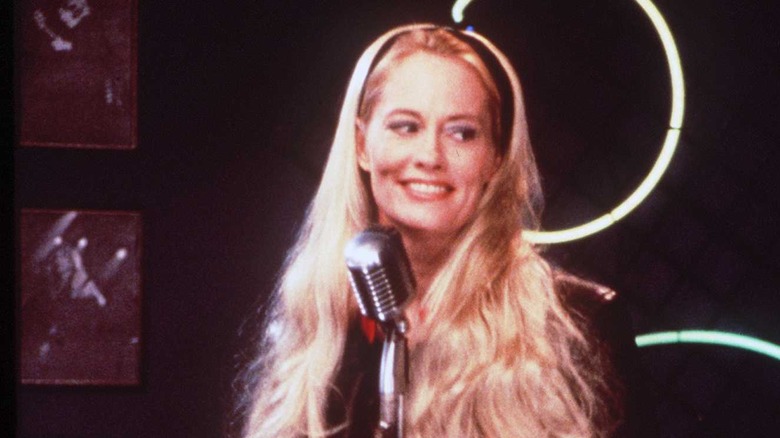 Cybill Shepherd smiling in Cybill