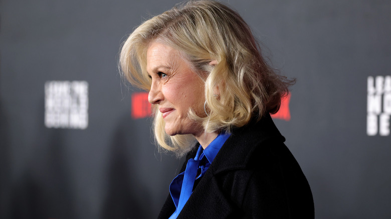 Diane Sawyer posing at Netflix premiere