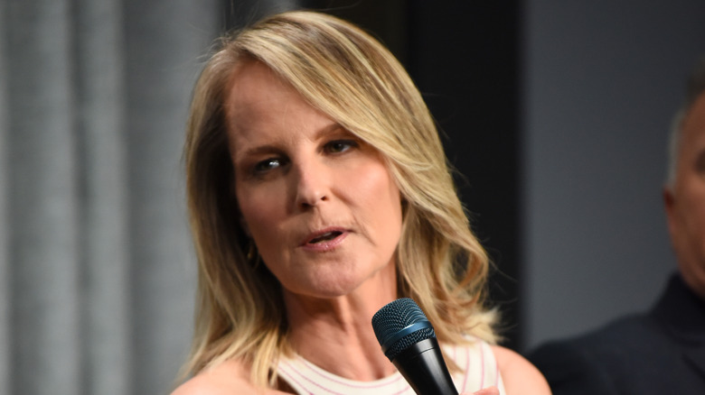 Helen Hunt with a microphone