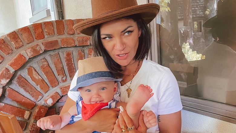 Jessica Szohr with her daughter