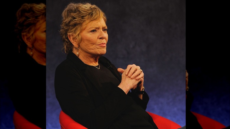 Linda Ellerbee listening while seated