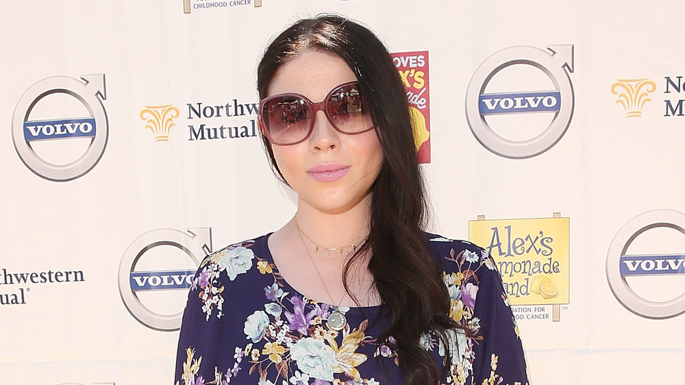 Michelle Trachtenberg on a red carpet in 2018