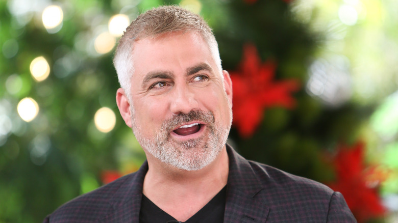 Taylor Hicks in checked coat 