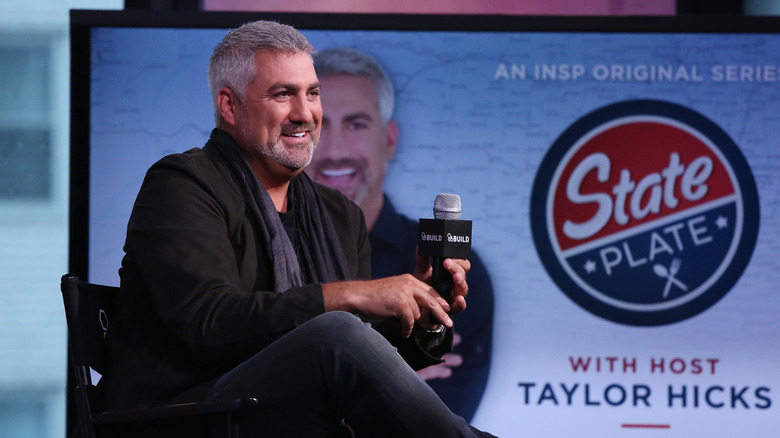 Taylor Hicks promoting State Plate 