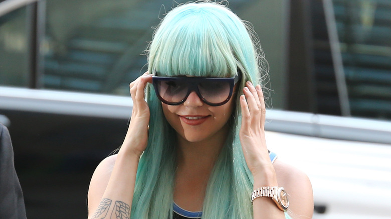 Amanda Bynes blue hair 