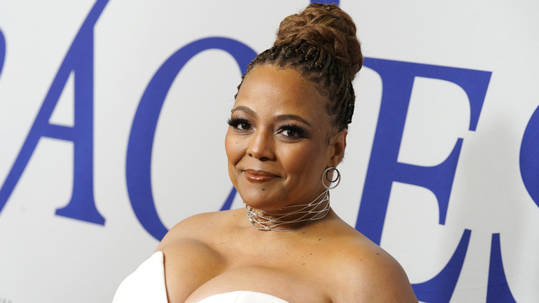 Kim Fields walks the red carpet