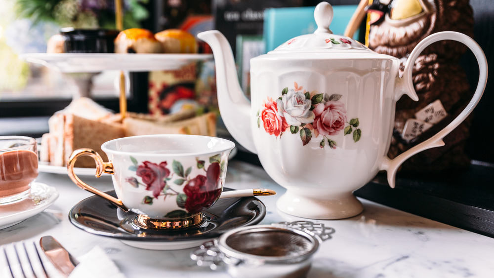 Vintage floral-patterned tea set