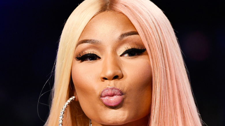 Nicki Minaj does a kissy face