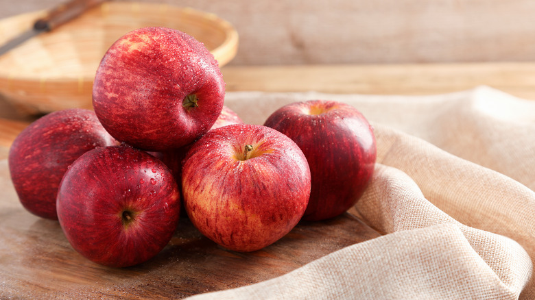 Freshly washed apples